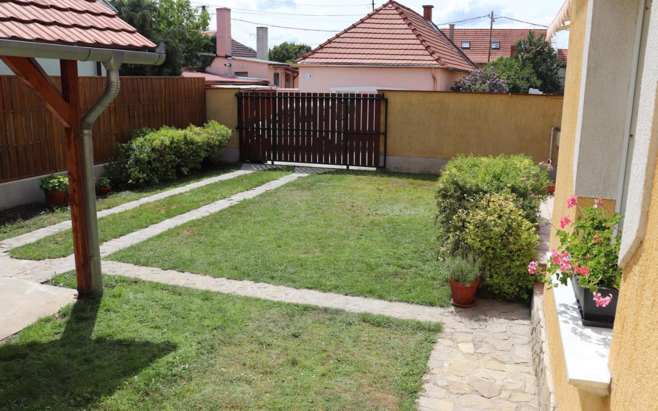 B6 Apartman Veszprém Zewnętrze zdjęcie